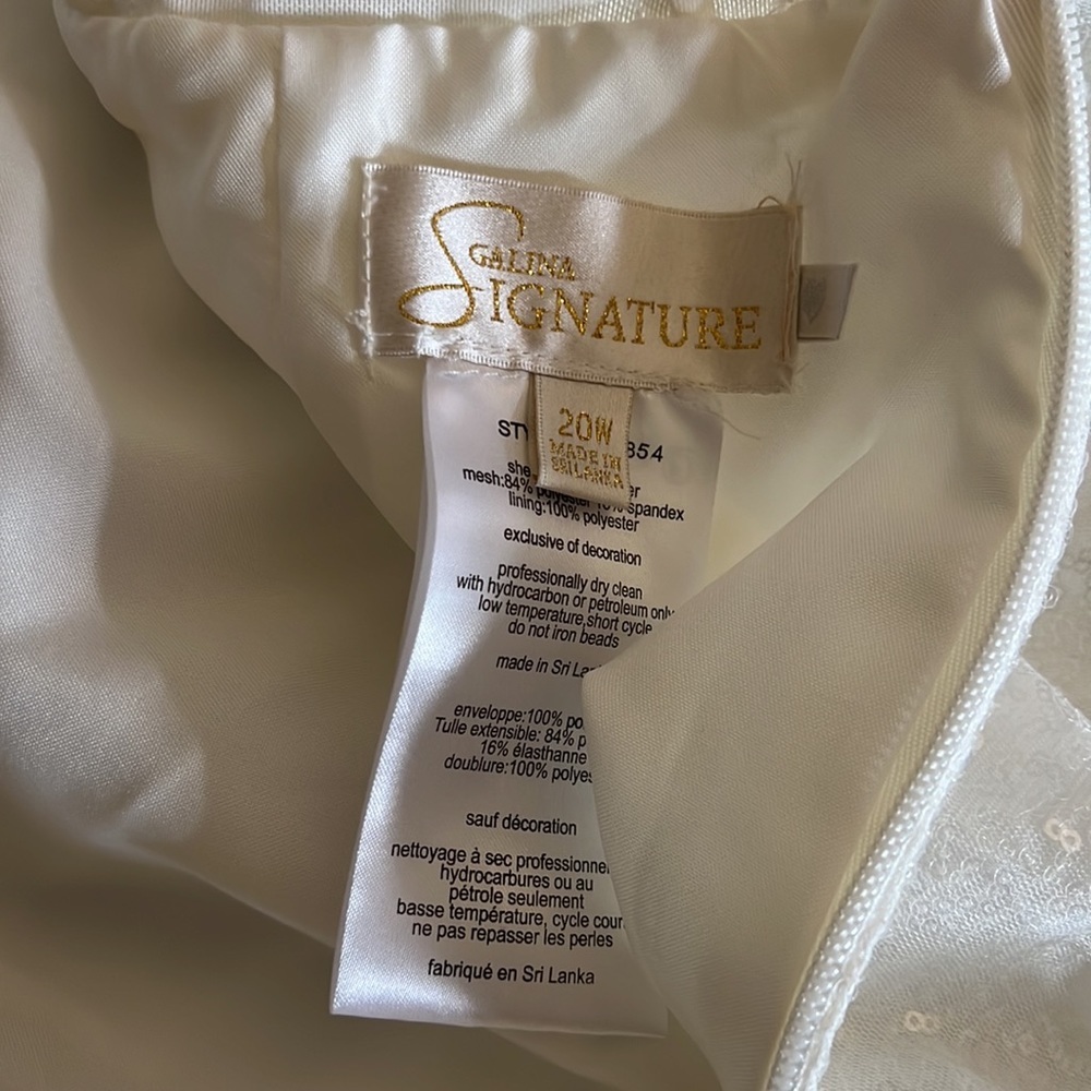Galina Signature Ivory allover sequin corset plus wedding‎ dress Size 20 - Picture 14 of 16